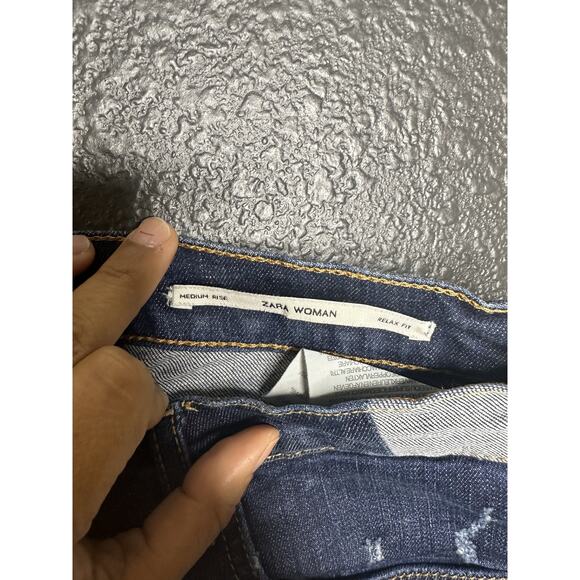 Zara Woman Medium Rise Relaxed Fit Denim Jeans Women's Size US 4 - Picture 7 of 9